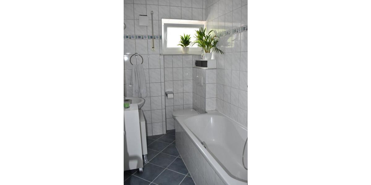 Erdgeschoßwohnung Homberg (Efze) - 3 Zimmer, 84 m&sup2;, 574&euro; | Angebot:24744328