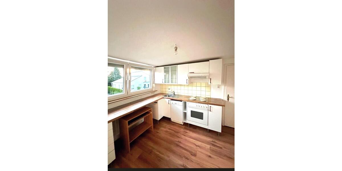 Dachgeschoßwohnung Neuburg an der Donau - 4 Zimmer, 100 m&sup2;, 1.200&euro; | Angebot:26075467