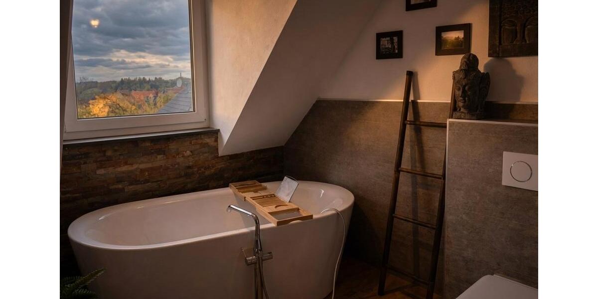 Dachgeschoßwohnung Neustadt an der Aisch - 3 Zimmer, 88 m&sup2;, 1.270&euro; | Angebot:26407168