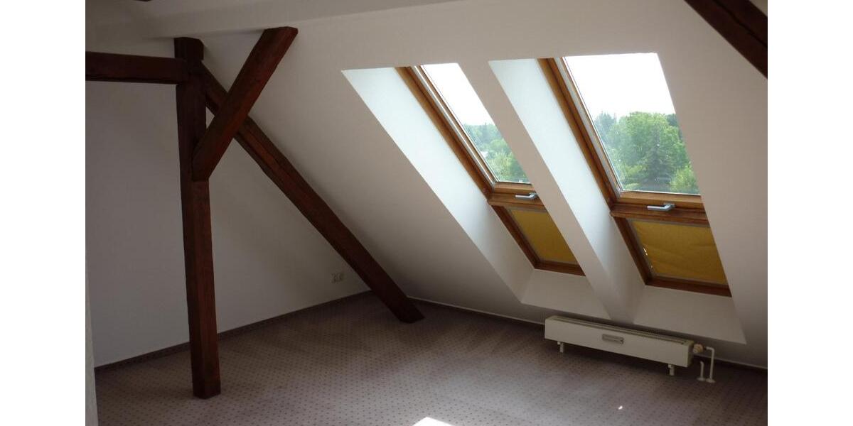 Dachgeschoßwohnung Schönebeck (Elbe) - 3 Zimmer, 82 m&sup2;, 400&euro; | Angebot:24782055