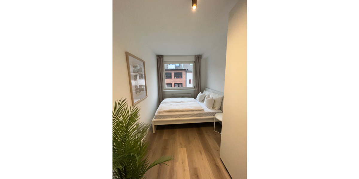 Wohnen auf Zeit Aachen Aachen-Mitte - 3 Zimmer, 18 m&sup2;, 575&euro; | Angebot:24698395