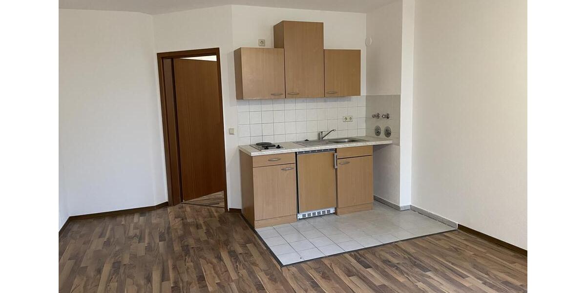 Erdgeschoßwohnung Meißen - 2 Zimmer, 34 m&sup2;, 300&euro; | Angebot:25376947