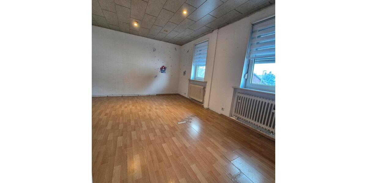 Einfamilienhaus Bockenem - 9 Zimmer, 230 m&sup2;, 800&euro; | Angebot:25056784