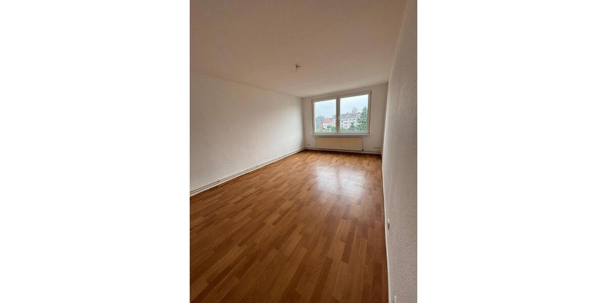 Etagenwohnung Grabow - 4 Zimmer, 74 m&sup2;, 480&euro; | Angebot:24148900