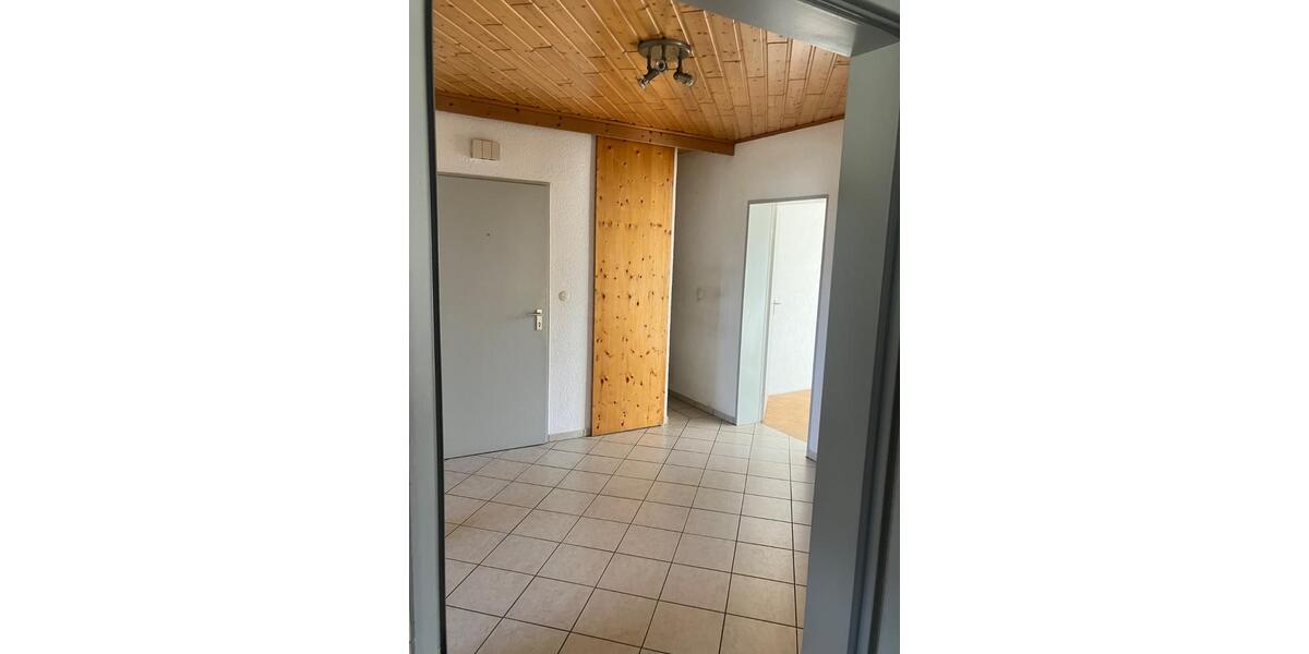 Etagenwohnung Mehlmeisel - 2 Zimmer, 68 m&sup2;, 410&euro; | Angebot:25995143