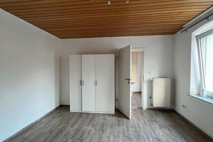 Wohnen auf Zeit Siegen Kaan-Marienborn - 1 Zimmer, 18 m&sup2;, 385&euro; | Angebot:25352211