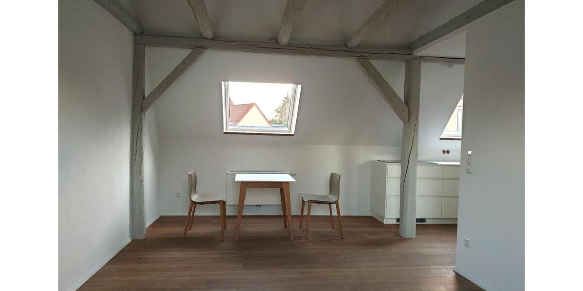 Dachgeschoßwohnung Mönchsroth - 3 Zimmer, 78 m&sup2;, 700&euro; | Angebot:26566516