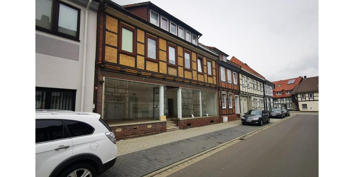 Etagenwohnung Dassel - 5 Zimmer, 150 m&sup2;, 900&euro; | Angebot:25255059