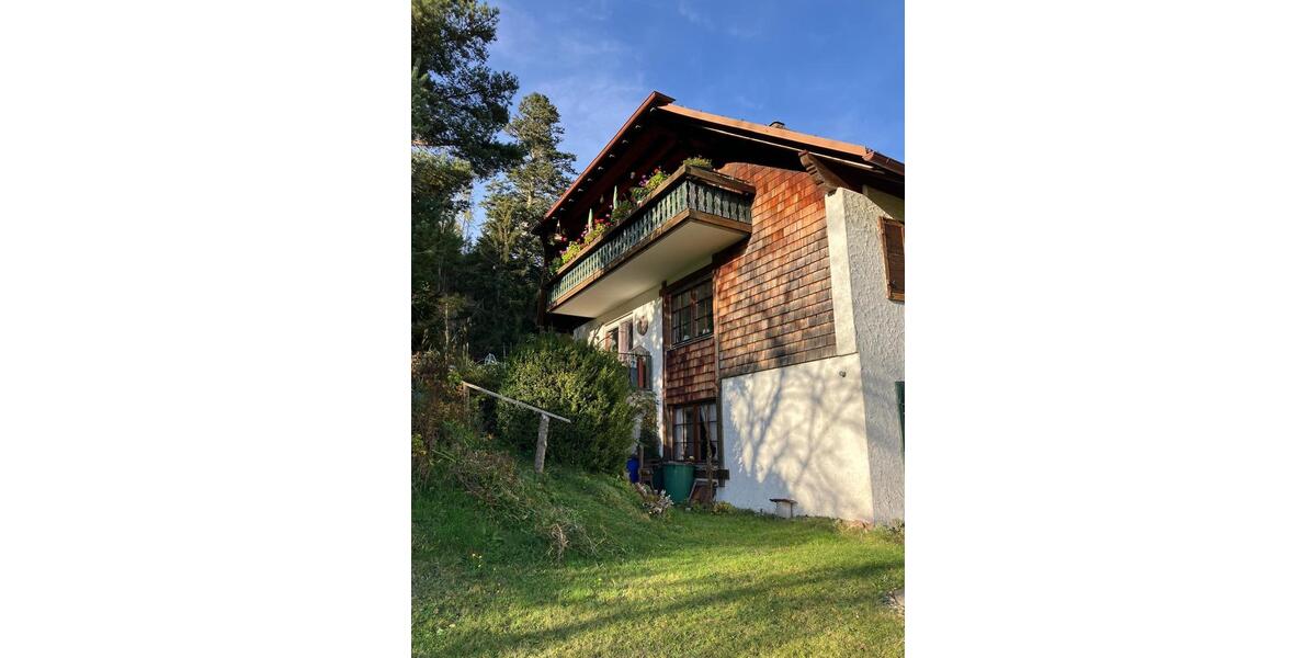 3-Zimmer Wohnung mit zwei Balkonen im 2-Familienhaus in Lenzkirch 3 zimmer