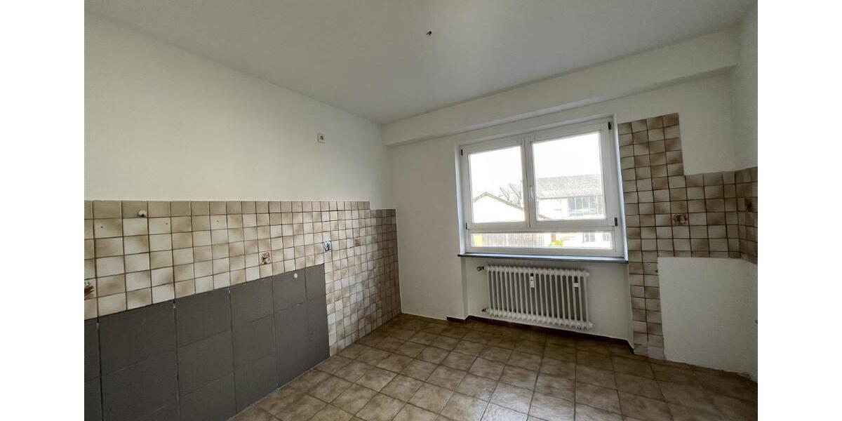 Etagenwohnung Singen (Hohentwiel) - 4 Zimmer, 91 m&sup2;, 850&euro; | Angebot:26148200
