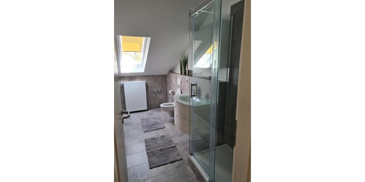 Wohnen auf Zeit Kassel Niederzwehren - 4 Zimmer, 111 m&sup2;, 439&euro; | Angebot:26551251