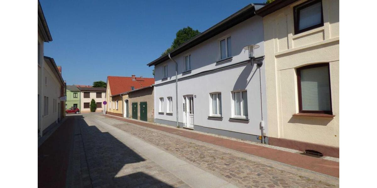 Mehrfamilienhaus, Wohnhaus Malchow - 10 Zimmer, 200 m&sup2;, 1.800&euro; | Angebot:24511799