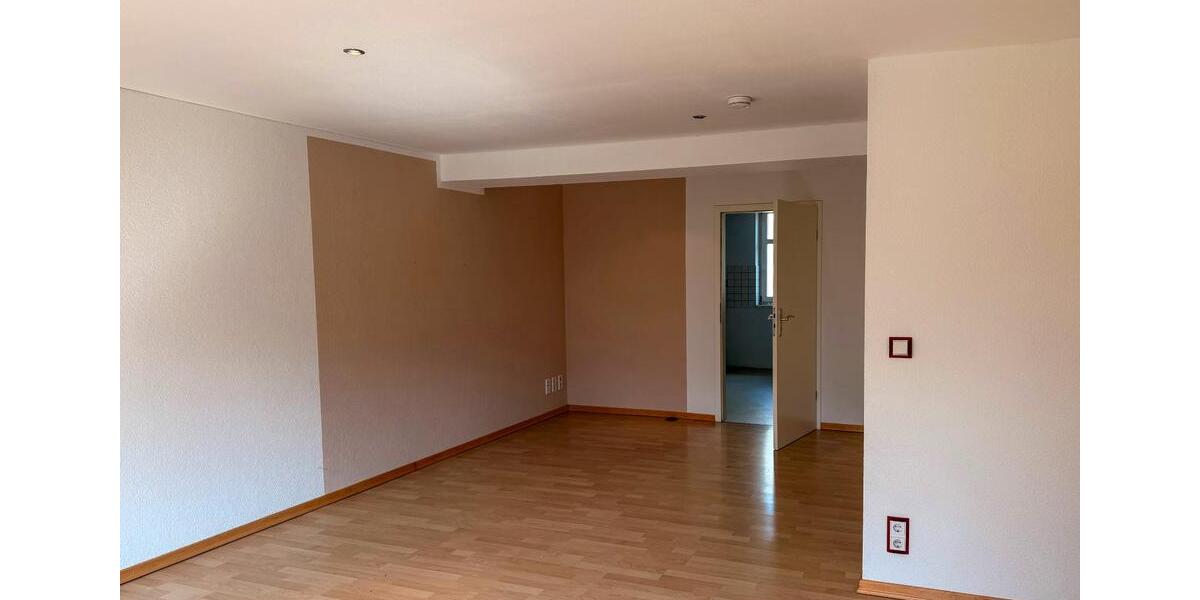 Etagenwohnung Pritzwalk - 2 Zimmer, 82 m&sup2;, 676&euro; | Angebot:26251007