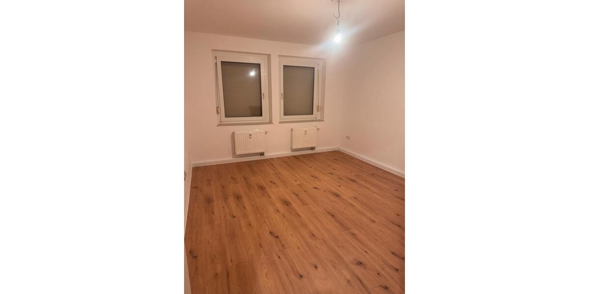 Erdgeschoßwohnung Bitterfeld-Wolfen Bitterfeld - 3 Zimmer, 64 m&sup2;, 448&euro; | Angebot:24717360