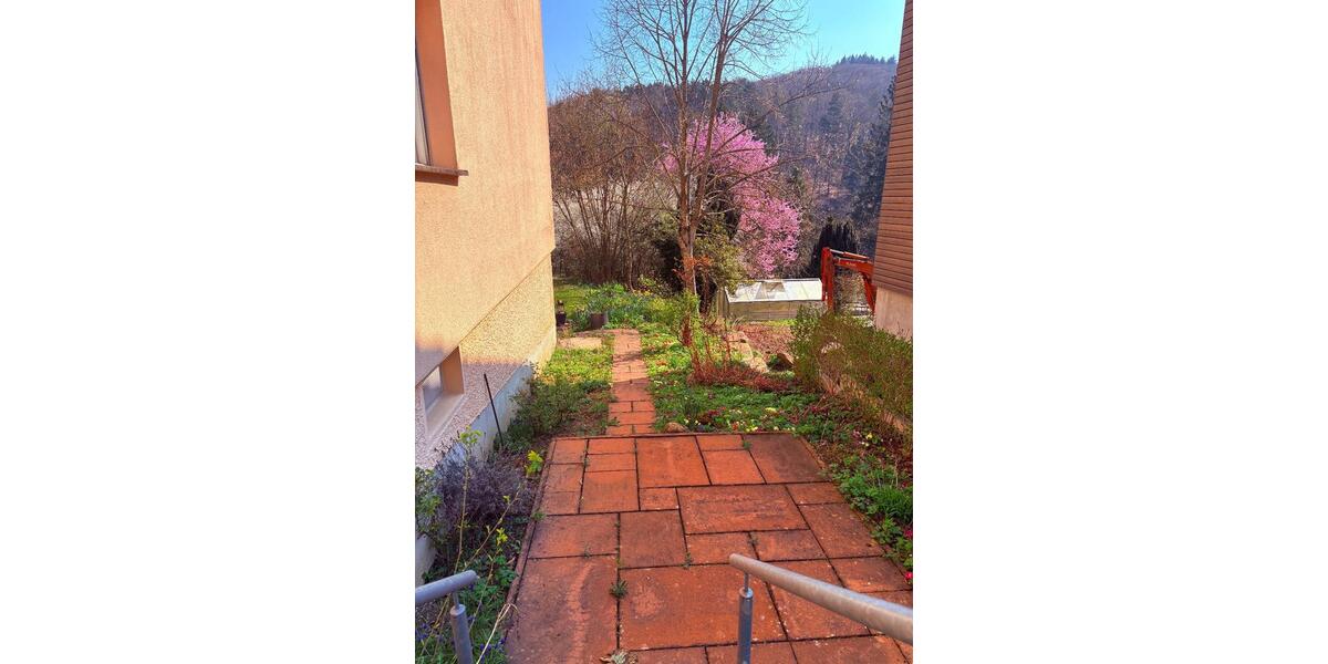 Hochparterre Baden-Baden Baden - 3 Zimmer, 69 m&sup2;, 980&euro; | Angebot:26044415