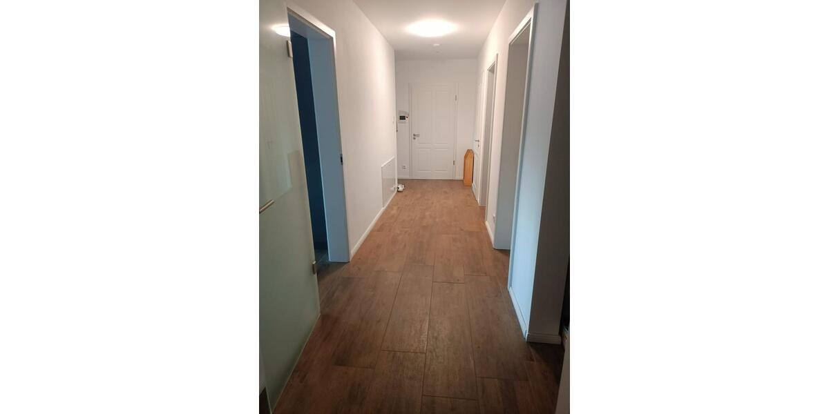 Mitbewohnerin in Stilvoller 4-Raum-Wohnung 25 zimmer