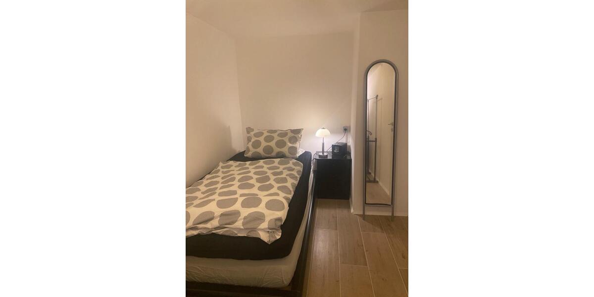 Kl. Moebl. Zimmer Tornesch HH17 Min WLAN 1 zimmer