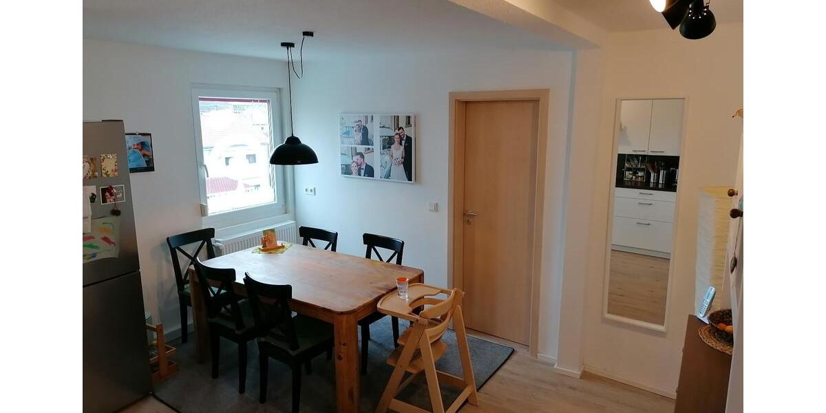 Etagenwohnung Täferrot - 4 Zimmer, 90 m&sup2;, 850&euro; | Angebot:26069493