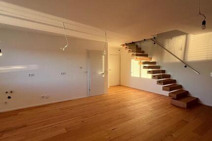 Vier-Zimmer-Wohnunikat mit Stil und Substanz 4 zimmer