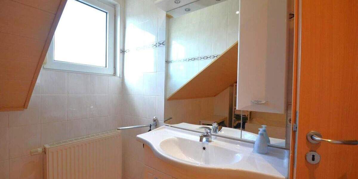 Doppelhaushälfte Gerolstein - 5 Zimmer, 112 m&sup2;, 1.300&euro; | Angebot:24632152