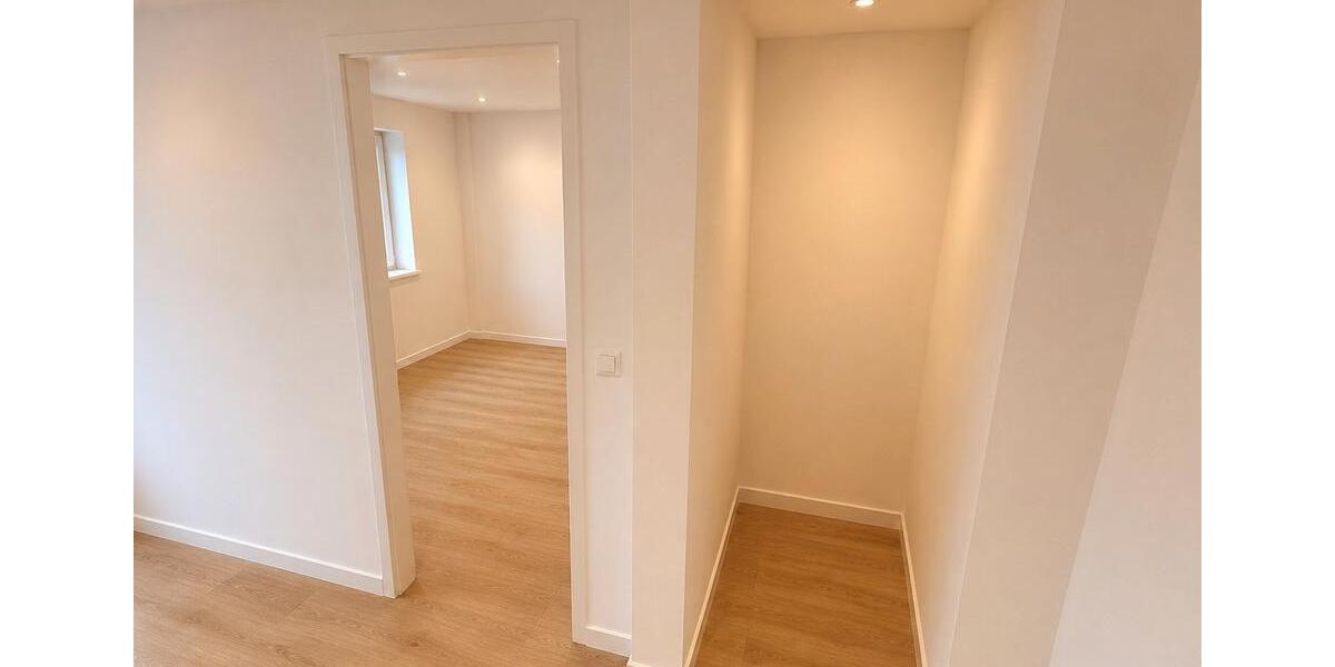 Etagenwohnung Fehrbellin - 3 Zimmer, 64 m&sup2;, 762&euro; | Angebot:26617744