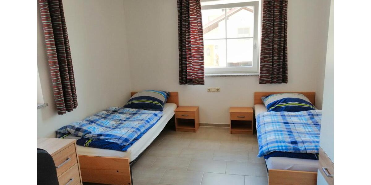 Wohnen auf Zeit Pfarrkirchen - 7 Zimmer, 100 m&sup2;, 25&euro; | Angebot:26624827