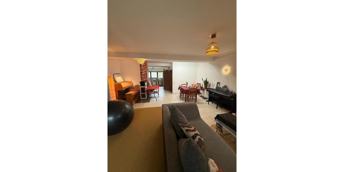 Etagenwohnung Taunusstein - 1 Zimmer, 9 m&sup2;, 450&euro; | Angebot:25548945