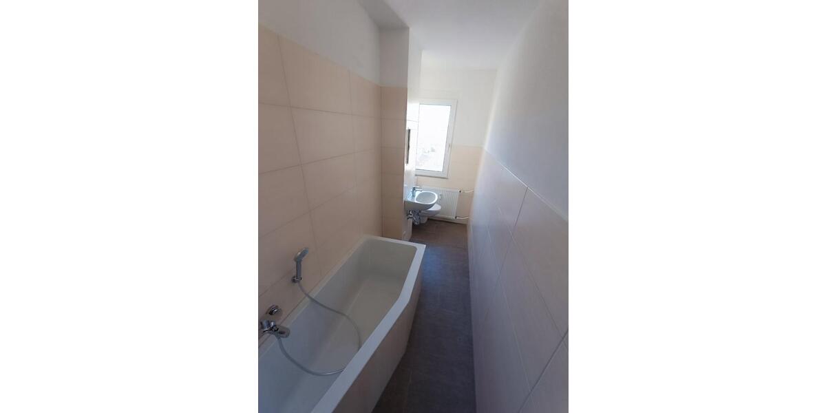 Etagenwohnung Osterburg (Altmark) - 4 Zimmer, 74 m&sup2;, 400&euro; | Angebot:25917997