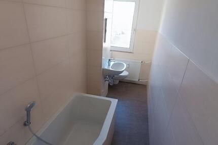 Wohnung Osterburg (Altmark) - 4 Zimmer, 74 m&sup2;, 400&euro; | Angebot:25917997