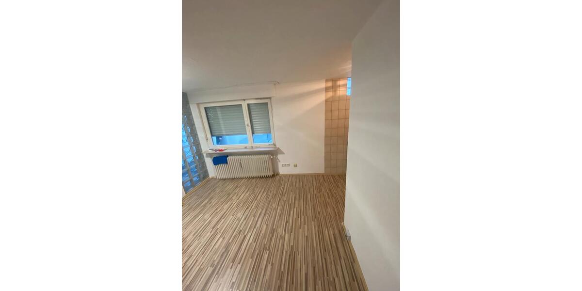 Etagenwohnung Petersberg - 1 Zimmer, 21 m&sup2;, 260&euro; | Angebot:26048036