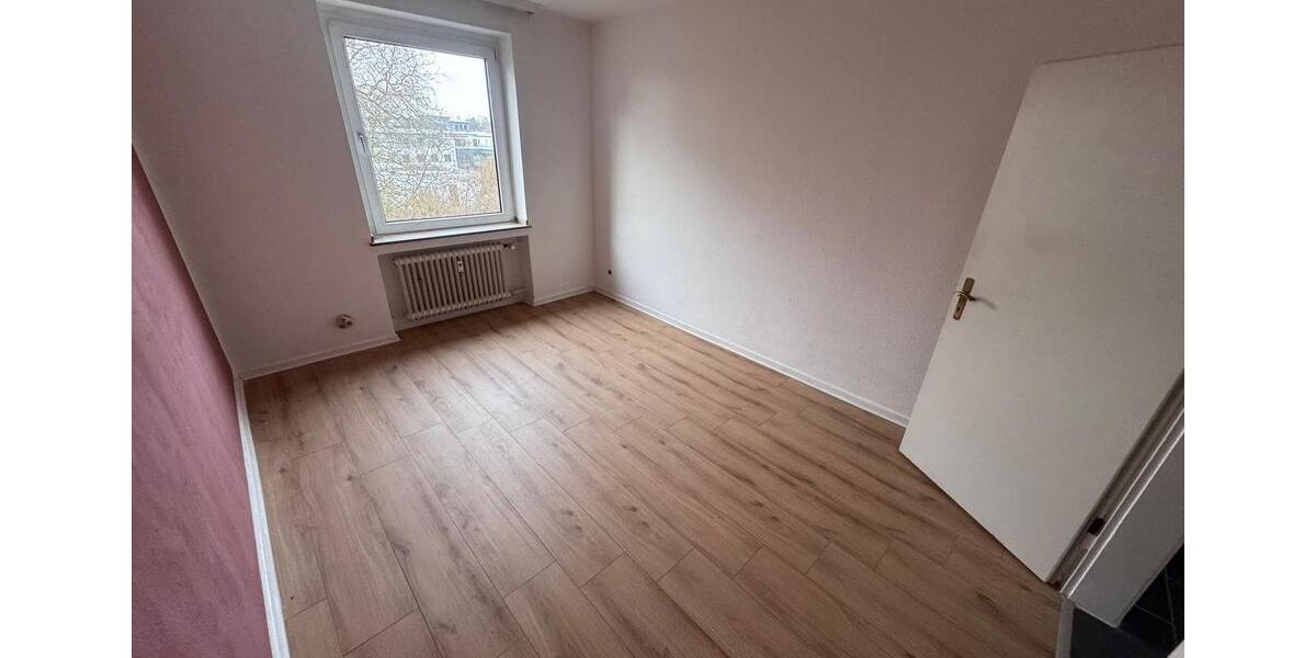 Etagenwohnung Krefeld Benrad - 3 Zimmer, 98 m&sup2;, 1.000&euro; | Angebot:26533972