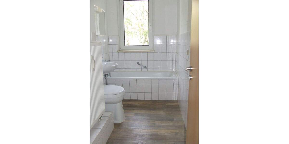 Etagenwohnung Bautzen - 2 Zimmer, 49 m&sup2;, 300&euro; | Angebot:25899704
