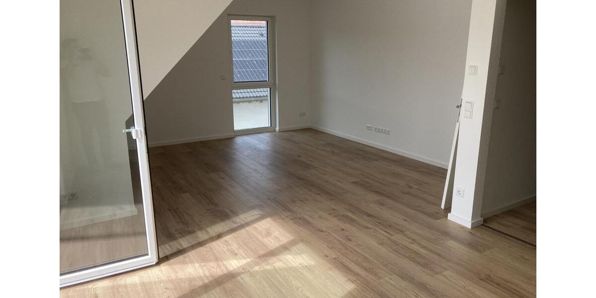 Etagenwohnung Wiesenbach - 3 Zimmer, 85 m&sup2;, 1.190&euro; | Angebot:26019203