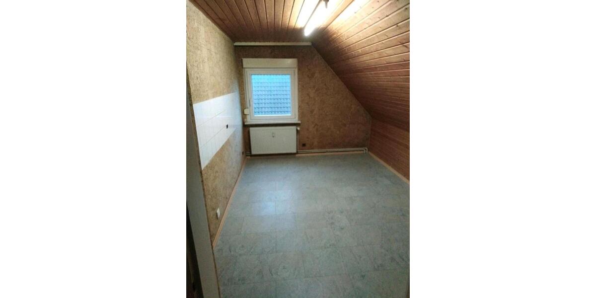 Dachgeschoßwohnung Duingen - 3 Zimmer, 65 m&sup2;, 450&euro; | Angebot:24649979