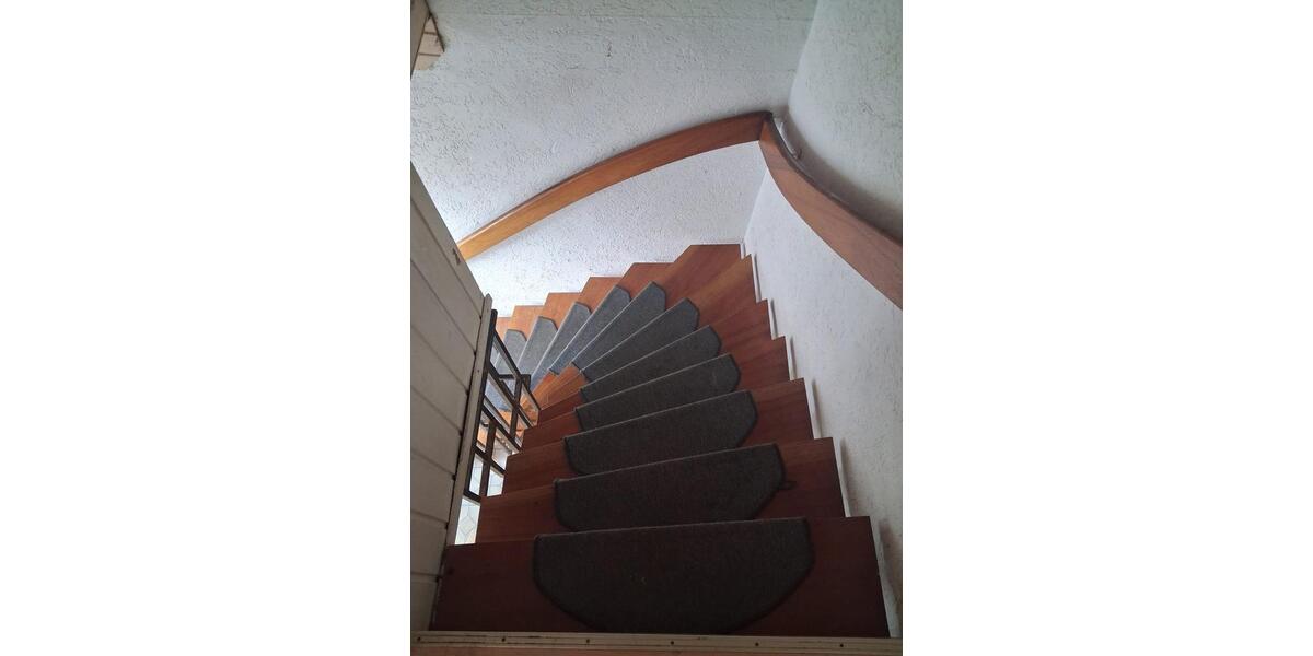 Etagenwohnung Bruck in der Oberpfalz - 5 Zimmer, 138 m&sup2;, 780&euro; | Angebot:26252367