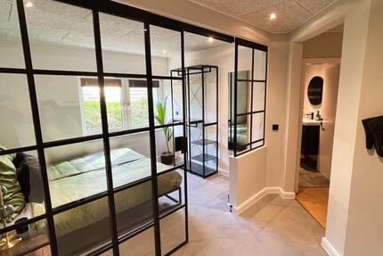 Moderne, vollmöblierte 2-Z.-Wohnung – All-Inclusive - Park. + Ter 2 zimmer