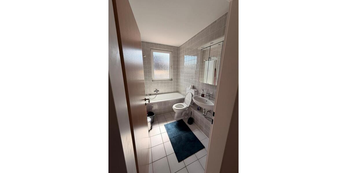 Dachgeschoßwohnung Taunusstein - 3 Zimmer, 85 m&sup2;, 1.100&euro; | Angebot:26283664