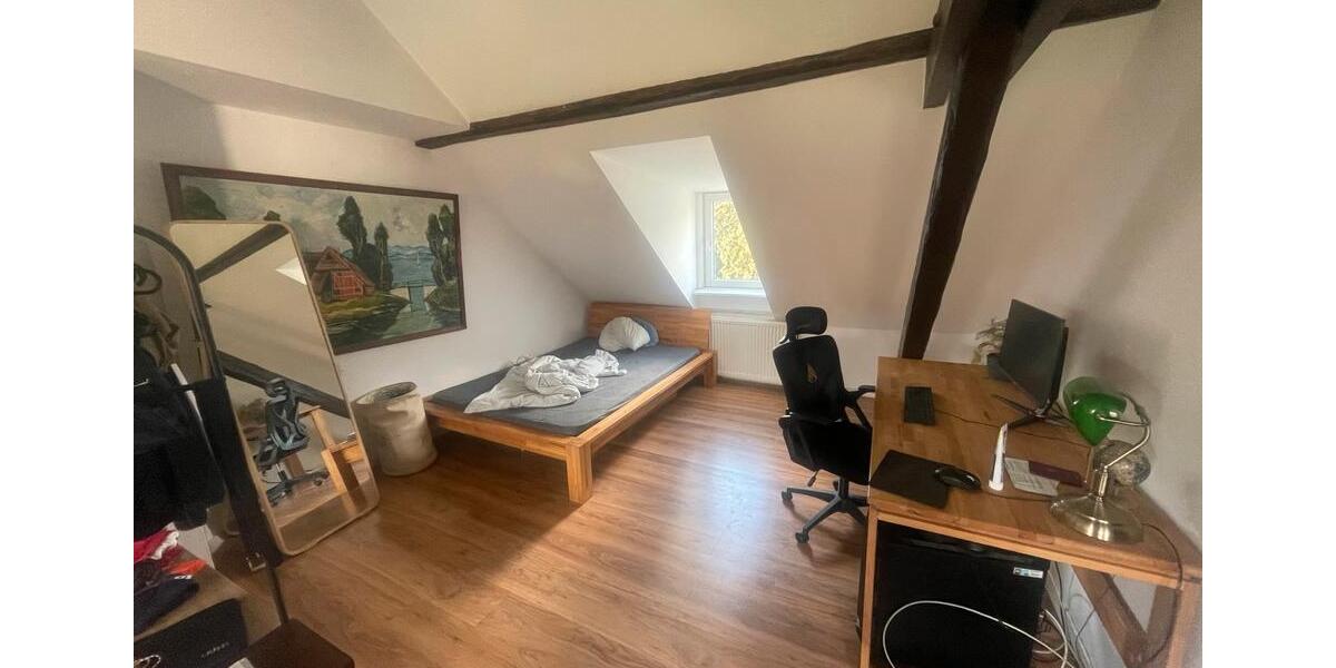 Dachgeschoßwohnung Trier Kürenz - 1 Zimmer, 36 m&sup2;, 580&euro; | Angebot:25311684