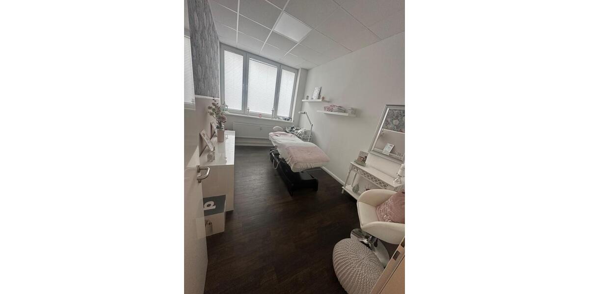 Gewerbeobjekt Neumünster - 2.699&euro; | Angebot:25794058