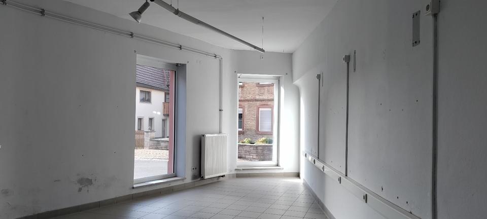 Laden, Büro Bütthard Ortsmitte zimmer