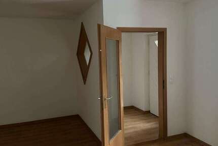 Wohnung zum Mieten in Stolpen 319,50 € 53.25 m² 2 zimmer