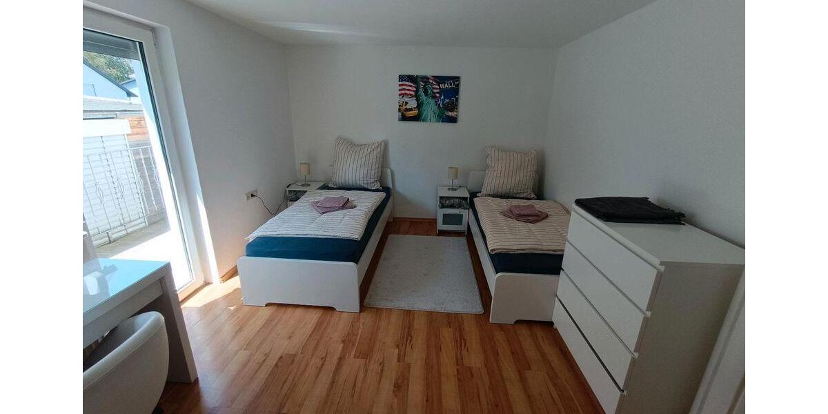 Erdgeschoßwohnung Täferrot - 4 Zimmer, 100 m&sup2;, 1.300&euro; | Angebot:26503226