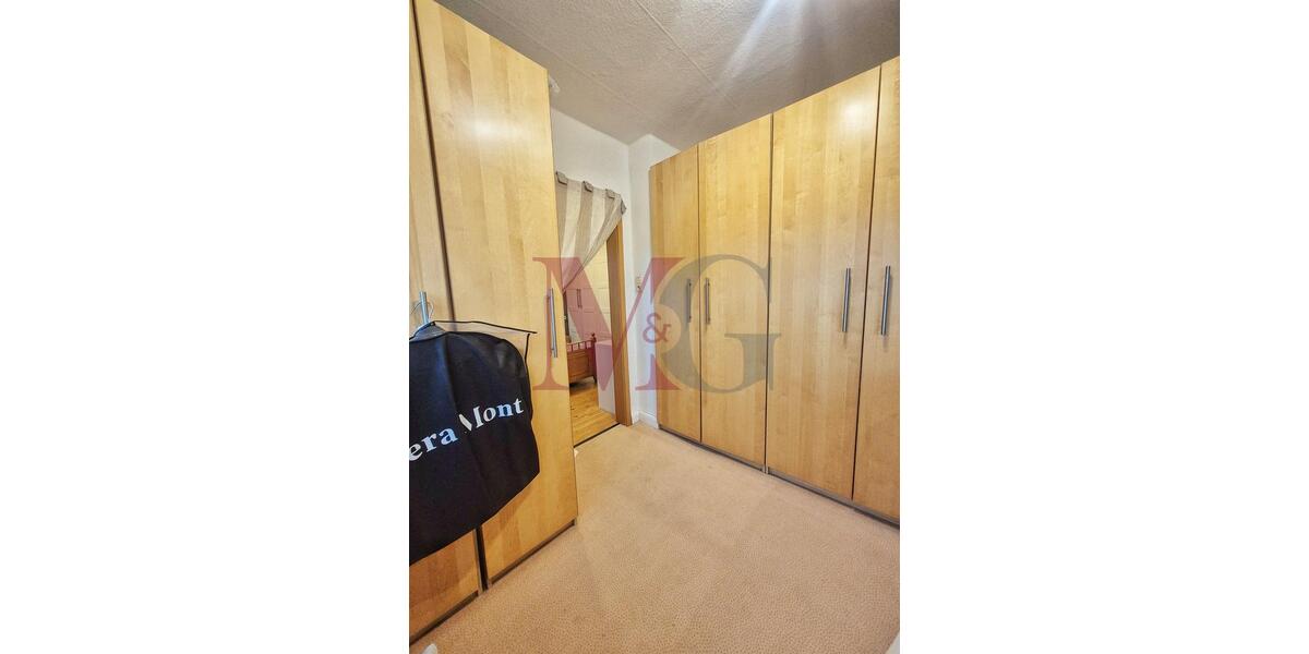 Einfamilienhaus Wilhelmshaven Aldenburg - 9 Zimmer, 227 m&sup2;, 1.600&euro; | Angebot:25843573