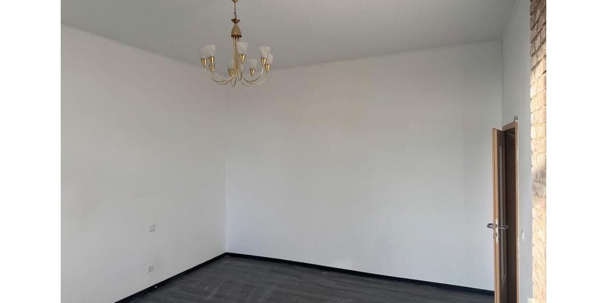 Etagenwohnung Mönchengladbach West - 6 Zimmer, 194 m&sup2;, 1.830&euro; | Angebot:26605396