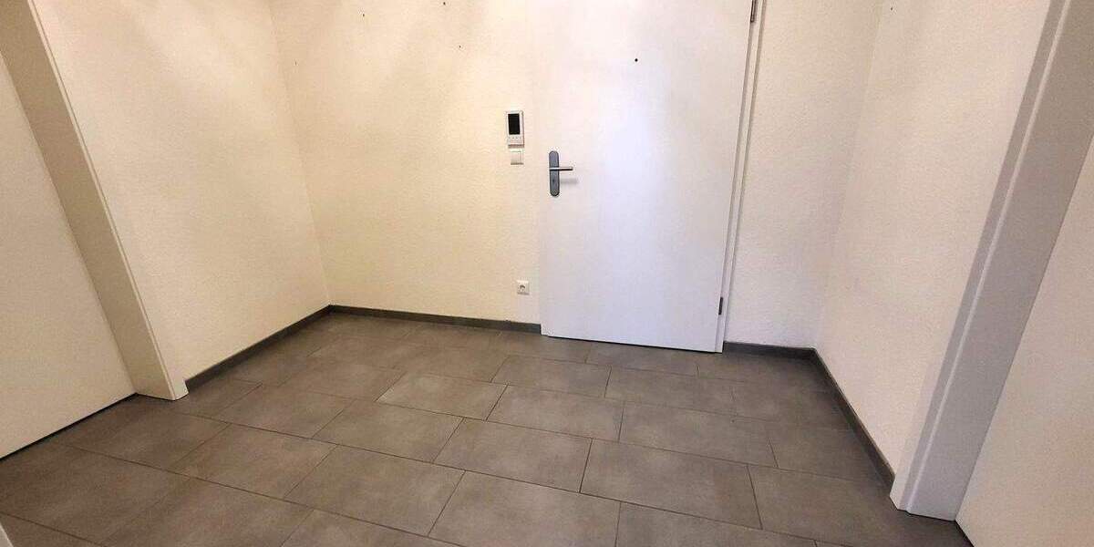 Etagenwohnung Hemer - 2 Zimmer, 83 m&sup2;, 995&euro; | Angebot:25107485