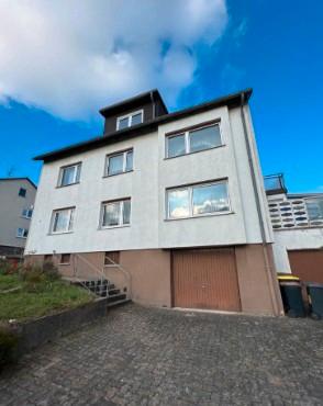 Charmante 4 ZKB mit Balkon und schönem Ausblick über KS zimmer