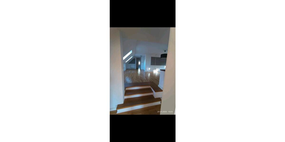 Etagenwohnung Zeven - 4 Zimmer, 120 m&sup2;, 850&euro; | Angebot:26626073