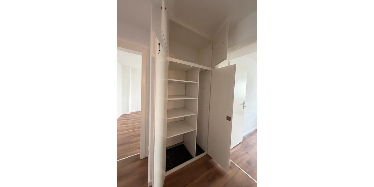 Erdgeschoßwohnung München Bogenhausen - 3 Zimmer, 72 m&sup2;, 1.870&euro; | Angebot:26699670