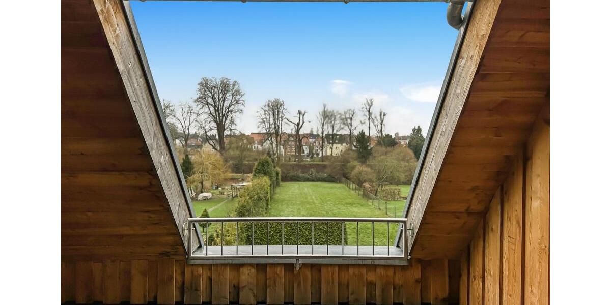 Dachgeschoßwohnung Lemgo - 2 Zimmer, 85 m&sup2;, 1.200&euro; | Angebot:26579037