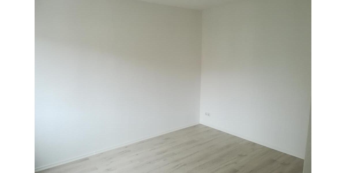 Etagenwohnung Magdeburg Nordwest - 1 Zimmer, 37 m&sup2;, 330&euro; | Angebot:26248169